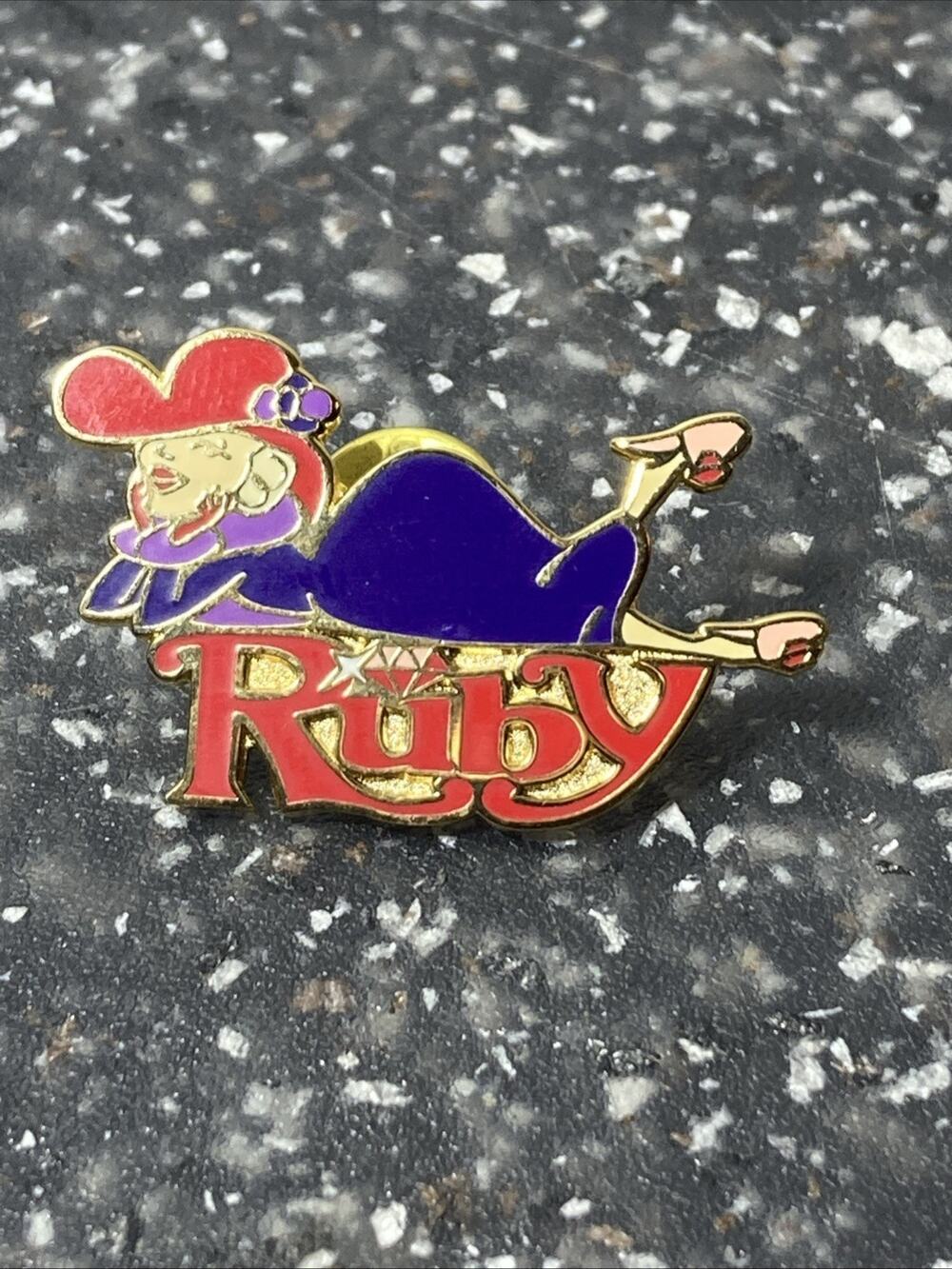 RED HAT SOCIETY RUBY WOMAN ENAMEL PIN PURPLE DRESS SINGLE POST CLUTCH BACK